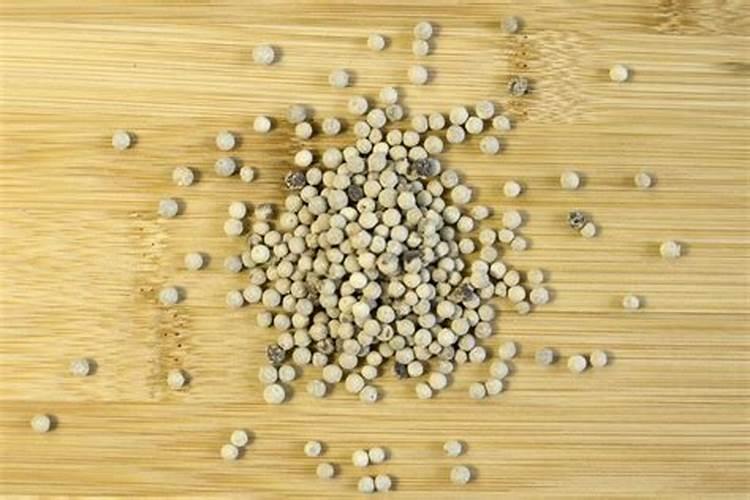 钙镁磷肥可表面撒施吗