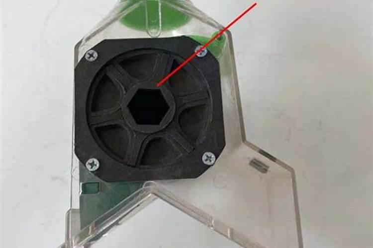 手提式玉米播种器施肥量怎么调？