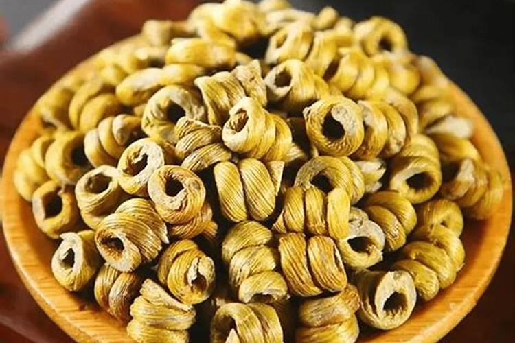 铁皮石斛的守护者：常见病虫害防治与用药指南