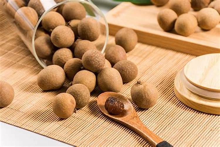 </p><p>对于食欲不振,脘腹胀满,大便溏泄,头晕,失眠,健忘,呕吐,慢性胃炎等症有治疗的作用。</p><p><h3 ext>三、粳米,大米,籼米有什么区别