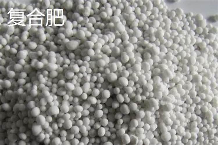 铜仁海棠复混肥料与尿素的区别？