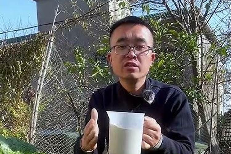 草木灰怎么施肥最好